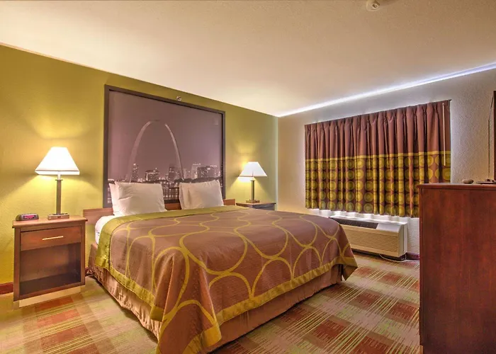 Super 8 By Wyndham 2* Waterloo