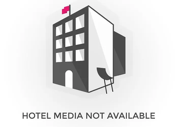 Super 8 By Wyndham Hotel Waterloo