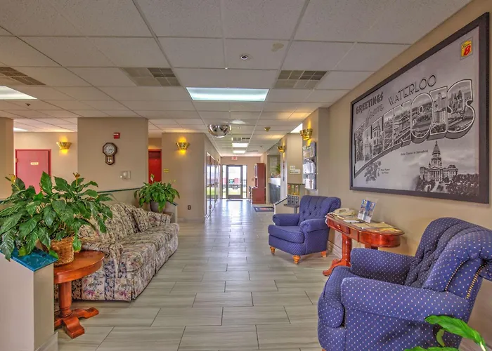 Super 8 By Wyndham Hotel