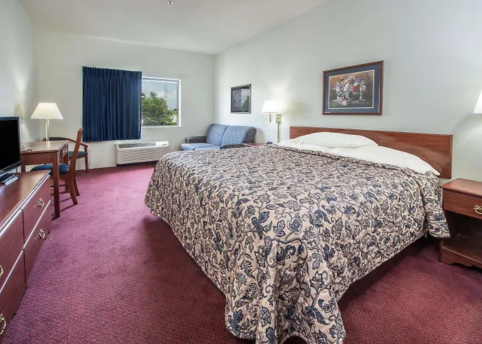 Super 8 By Wyndham 2*