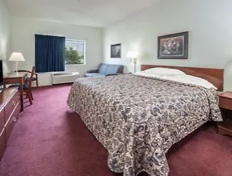Super 8 By Wyndham Hotel